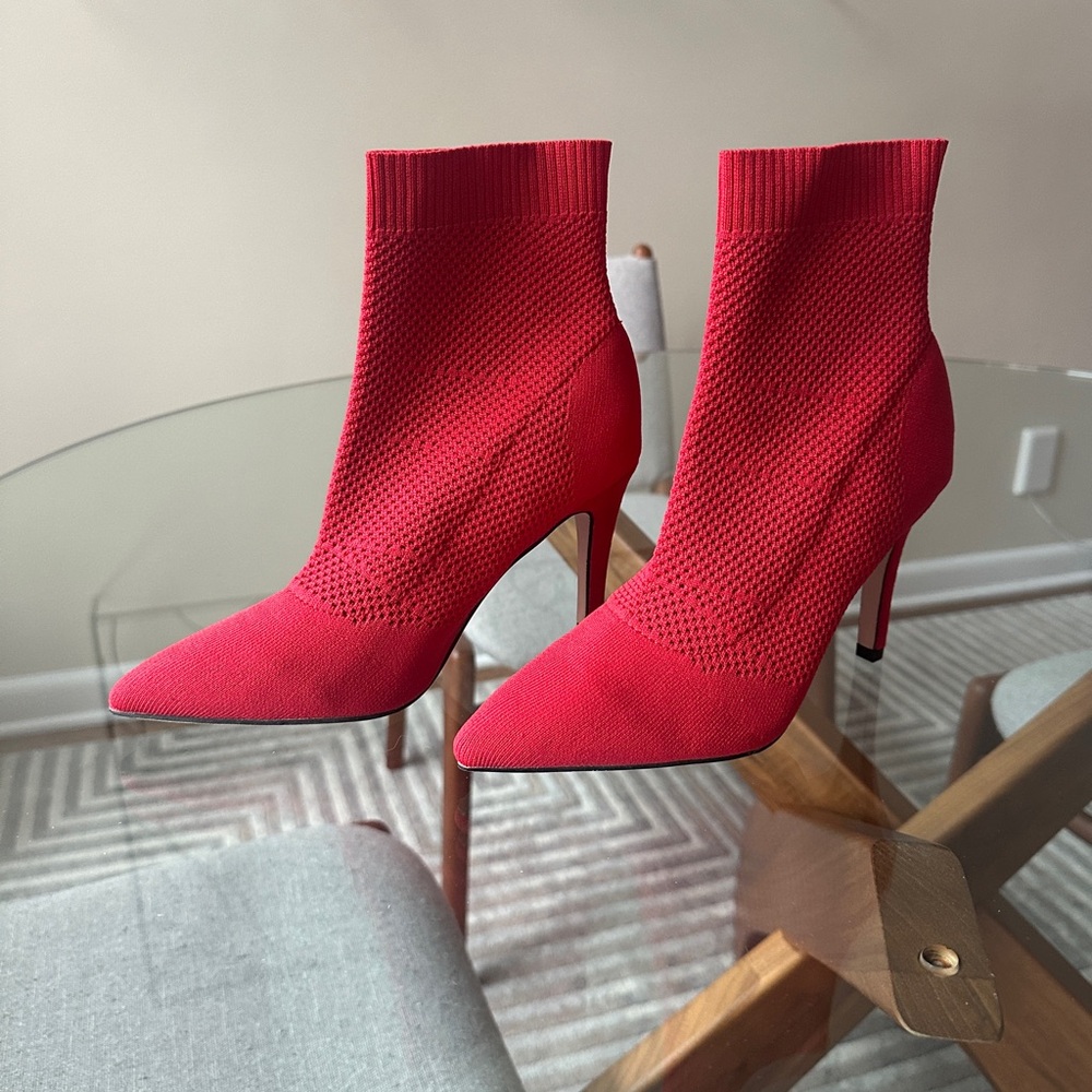 MIA MCKINLEY Red Stretch-knit Ankle Boots - Picture 10 of 10